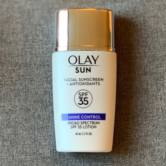 NWT OLAY Face Sunscreen Serum Shine Control SPF35 - Picture 5 of 7
